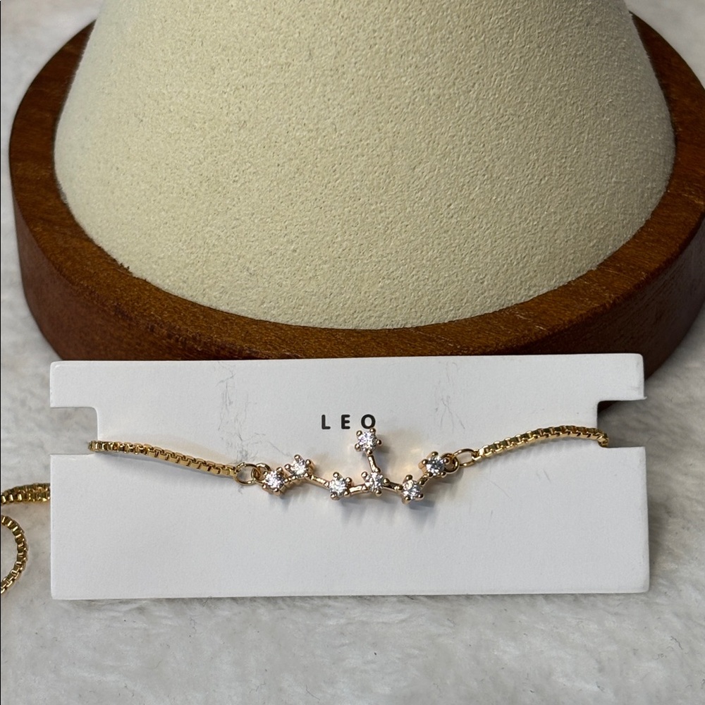NEW Leo Constellation AAA CZ Bolo Adjustable Bracelet 18k Yellow Gold Filled - Picture 4 of 4